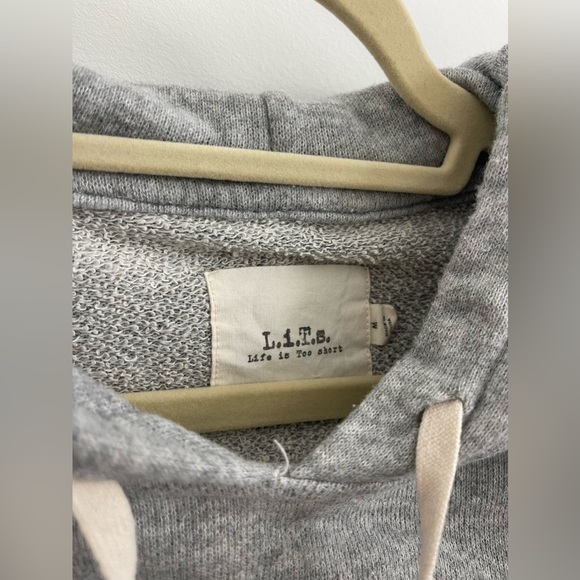 2 Medium Trendy Grey Soft Sweatshirts BUNDLE - Picture 4 of 8